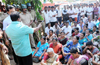 Case against Kalladka Prabhaker Bhat: Hindu activists picket BC Road police station